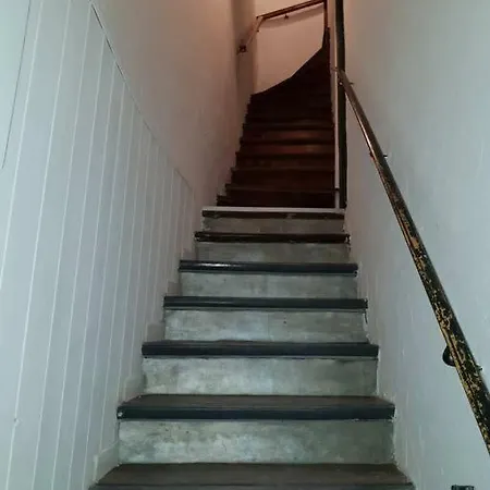 Charmante Maison De Ville Face A La Cite Hébergement de vacances *